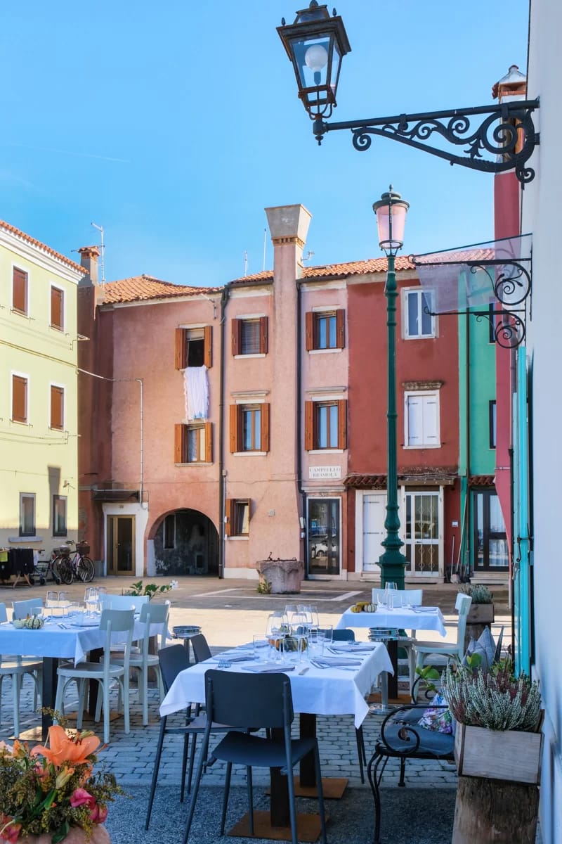 Osteria Damare, ristorante di pesce, esterno piazzale